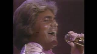 Engelbert Humperdinck Live In Las Vegas at The Hilton Full Concert 1982 [upl. by Euqinitram631]