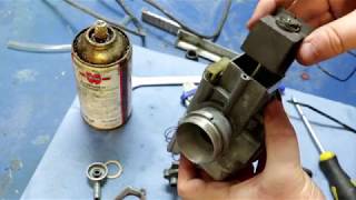 Dellorto VHB Carburettor rebuild and cleaning [upl. by Collayer76]