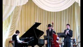 Irving Berlin Puttin On The Ritz trio Clarinet Contrabasso and Piano [upl. by Idnal]