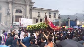 Entrada de Jesús Nazareno y Virgen del Rosario a Catedral [upl. by Ilse577]