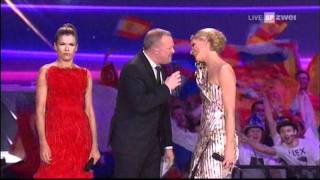 Anke Engelke poliert Stefan Raab die Fresse beim Eurovision Song Contest 2011 [upl. by Elesig]