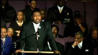 Rev E Dewey Smith Jr sings quotFarther Alongquot [upl. by Brittani]