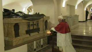 Pope visits the tombs of his predecessors [upl. by Jochebed751]