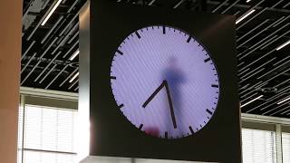 Amsterdam Schipol Airport Real Time Clock  The Man in the Clock [upl. by Assirahs]