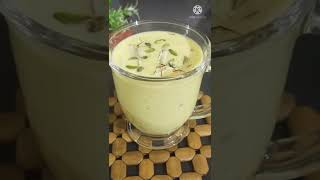 बाजार से भी अच्छा बादाम मिल्क शेक बनाने का आसान तरीका  badam milk shake recipe  shorts [upl. by Yelik]