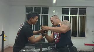 Arm Wrestling practice pull with Denic Lalruattluanga All India Champion [upl. by Schiro112]