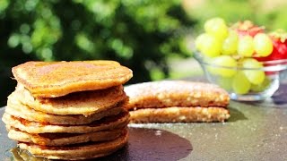 HaferflockenBananenpancakes  Easy and healthy Banana Oatmeal Pancakes [upl. by Notneuq]