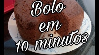 BOLO DE CHOCOLATE NA MÚLTIPLA TUPPERWARE  PAPO COM PAOLA [upl. by Bloomer543]