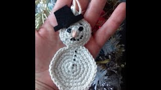 ⛄️ Tuto boule de Noël  Bonhomme de neige au crochet  Snowman bauble ⛄️ [upl. by Eedyaj358]