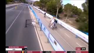 Impressionante attacco di Mathieu Van Der Poel durante la gare di World Champion XC a Benidorm [upl. by Tayler]