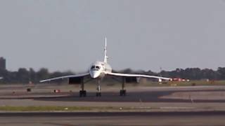 Stunning British Airways Concorde Landing at New York JFK August 2003 SilverwingSpotter [upl. by Ddahc]