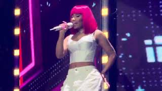 Nicki Minaj performs Everybody on The Pink Friday 2 Tour in Newark NJ on 32824 [upl. by Tapes]