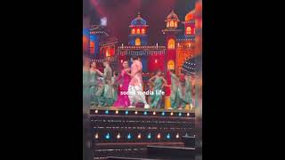 kubra khan and farhan saeed dance performance at hum award in London [upl. by Eiblehs998]