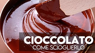 Come sciogliere il cioccolato in 3 modi a bagnomaria nel forno tradizionale e al microonde [upl. by Sivat826]