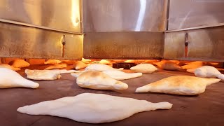 Samoon Bread  Iraqi Flatbread Recipe  Samoon Street Food صمون العراقي [upl. by Gold]