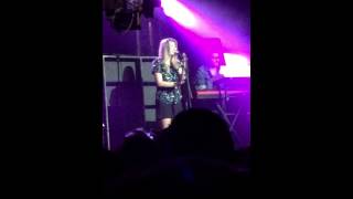 Louane Emera  Maman en Live au Trianon à Paris le 5 février 2015 [upl. by Nelie]