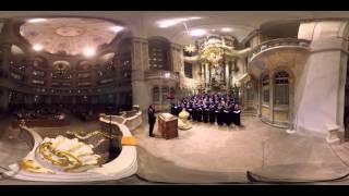 Macht hoch die Tür  Adventsliedersingen in der Frauenkirche 360°  MDR [upl. by Nimsaj]