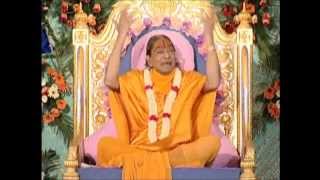 Balihari Hain Tihari Guru  Kirtan with Jagadguru Shree Kripalu Ji Maharaj [upl. by Dietsche363]