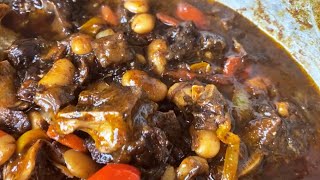 HOW TO MAKE THE BEST AUTHENTIC JAMAICAN OXTAIL RECIPE USING PRESSURE COOKER [upl. by Lebasiairam514]