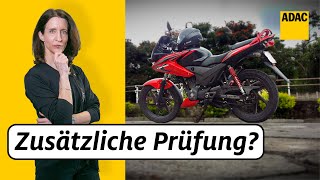 Reicht mein Autoführerschein für 125erMotorräder  ADAC  Recht Logisch [upl. by Platus]