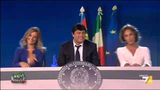 Crozza nel Paese delle Meraviglie  Renzi in Conferenza stampa con MadiaBoschi le stelle lucenti del Renzi Dream Team [upl. by Enimisaj]