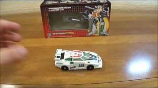 G1 Transformers Review Wheeljack Transformer [upl. by Noivax544]