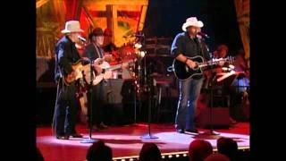 Willie Nelson Merle Haggard amp Toby Keith  Ramblin Fever [upl. by Keung]