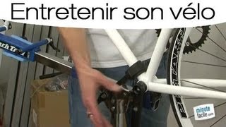 Entretenir son vélo  monter un pédalier [upl. by Pietra]