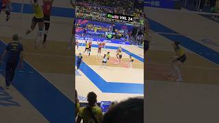 MEGA RALLY ENTRE BRASIL E ESTADOS UNIDOS NA VNL 2024 vnl volleyball vôlei [upl. by Ynot]