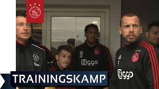 Gedonder tijdens training van Ajax [upl. by Ynnelg]