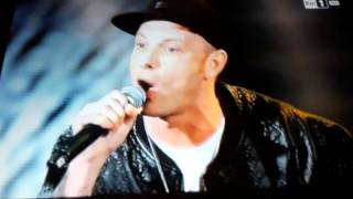 Clementino Quando Sono Lontano Sanremo 2016 [upl. by Annamarie]