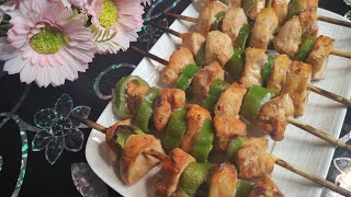 Brochettes de poulet au four  Recette ultra simple [upl. by Thisbee942]