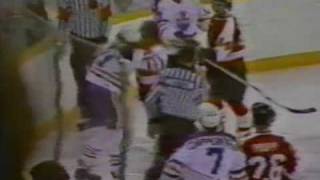 Dennis Ververgaert vs Mark Messier Jan 27 1980 [upl. by Arevle]