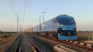 WAG 12B hevy duty locomotive in tankaria railway green corridor 85 wagone [upl. by Nawuj853]