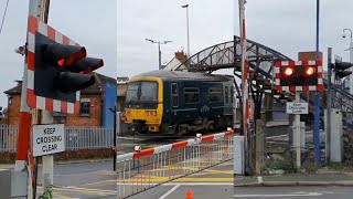 Rare Crossing with Bells at Wokingham Level Crossing Berkshire [upl. by Niamart]