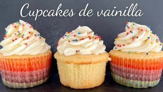 LOS CUPCAKES DE VAINILLA MAS DELICIOSOS Y ESPONJOSOS CON BUTTERCREAM ERMINE  POSTRES CON IXCHEL [upl. by Eriha152]