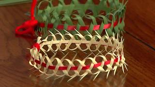 How to weave a Crown of Thorns out of palms [upl. by Nilreb]