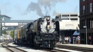 Union Pacific 844 departing OaklandJack London SquareCA AWESOME WHISTLE [upl. by Sewole773]