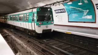 MF77  Arrêt à la station Carrefour Pleyel sur la ligne 13 du métro parisien [upl. by Parrnell488]