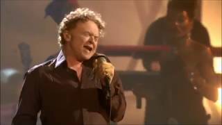 Simply Red  Holding back the years amp Its only love Havana 2005 [upl. by Rooney285]