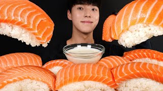 직접 만든 대왕 연어초밥 먹방 GIANT SALMON SUSHI MUKBANG ASMR EATING SOUNDS サーモン 巨大サーモン寿司を [upl. by Kahler]