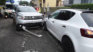 Vigevano schianto tra due auto in via Turati [upl. by Cormack398]