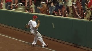 Holliday lets foul ball drop to prevent run [upl. by Zitah]