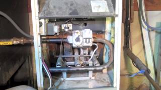 How to replace the combination gas valve [upl. by Anirec105]