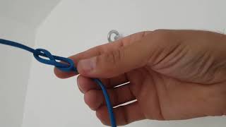 An easy way to tighten a laundry rope [upl. by Releyks]