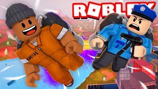 2 PLAYER ROBLOX ESCAPE SIREN COPS PRISON SCARY OBBY [upl. by Home]