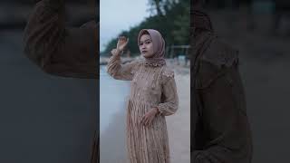 Ide Pose Foto Part 90 posebaru idepose ootdhijab pantai posefoto dutapose [upl. by Hoashis]