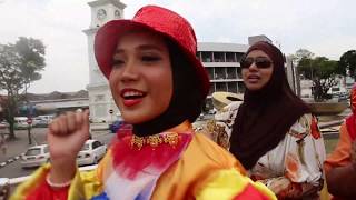 BORIA PULAU PINANG  Cuti Cuti Malaysia  Video khas Boria Omara [upl. by Rufina]