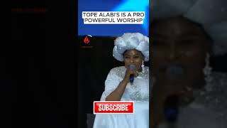 TOPE ALABI IS A PRO POWERFUL WORSHIP AT BIDEMI OLABAS CONCERT quotIN HIS PRESENCEquot [upl. by Yarahs]