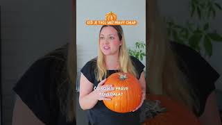 Keď má tvoj muž tekvicu v tamieri aj na hlave 😂🎃 lubkakovacik zabava vtipnevideo humor [upl. by Boyes]